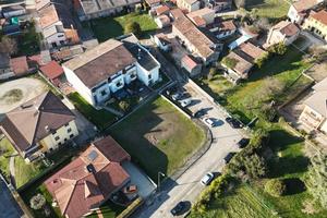 VILLETTA IN CONTESTO RISERVATO IN CENTRO