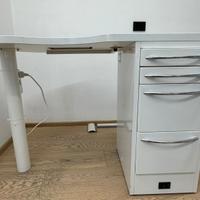Tavolino / tavolo manicure per estetista