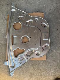 PIASTRA DI RINFORZO  BMW F01,F02,F07,F10,F12,F13.