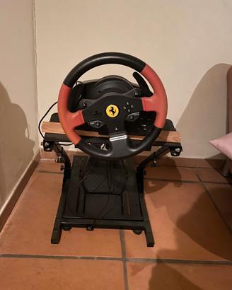 Volante Ferrari e pedaliera per Playstation