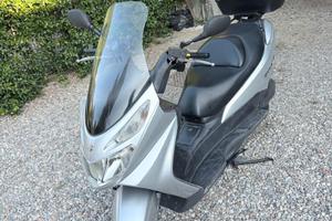 scooter Burgman 150