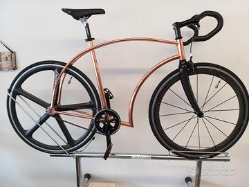 Scatto fisso modello unico !!