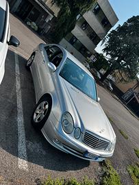 Mercedes E320 w211