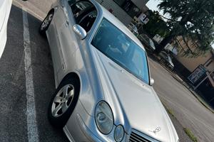 Mercedes E320 w211