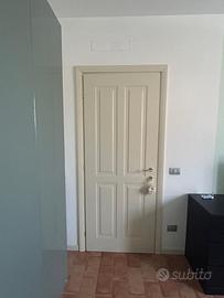 Porta interna legno battente 80x210 RAL1013