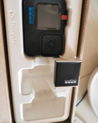 GOPRO - ACTION CAM HERO12 BLACK + ENDURO BATTERY

