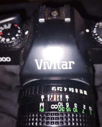 Macchina fotografica col rullino vivitar 