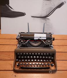 macchina da scrivere olivetti lettera 22
