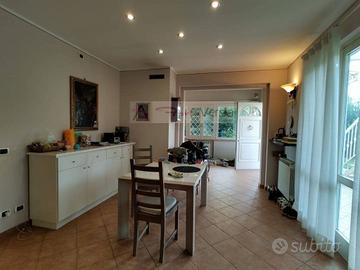 Casa indipendente di 130 m² con 5 locali a Pietras