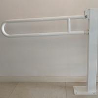 Maniglione a pavimento per bagno