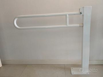 Maniglione a pavimento per bagno