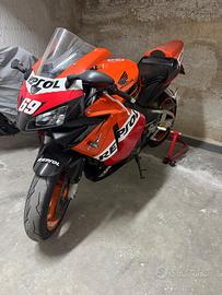 Honda CBR 600 RR Repsol – 2004 – 59.000 km