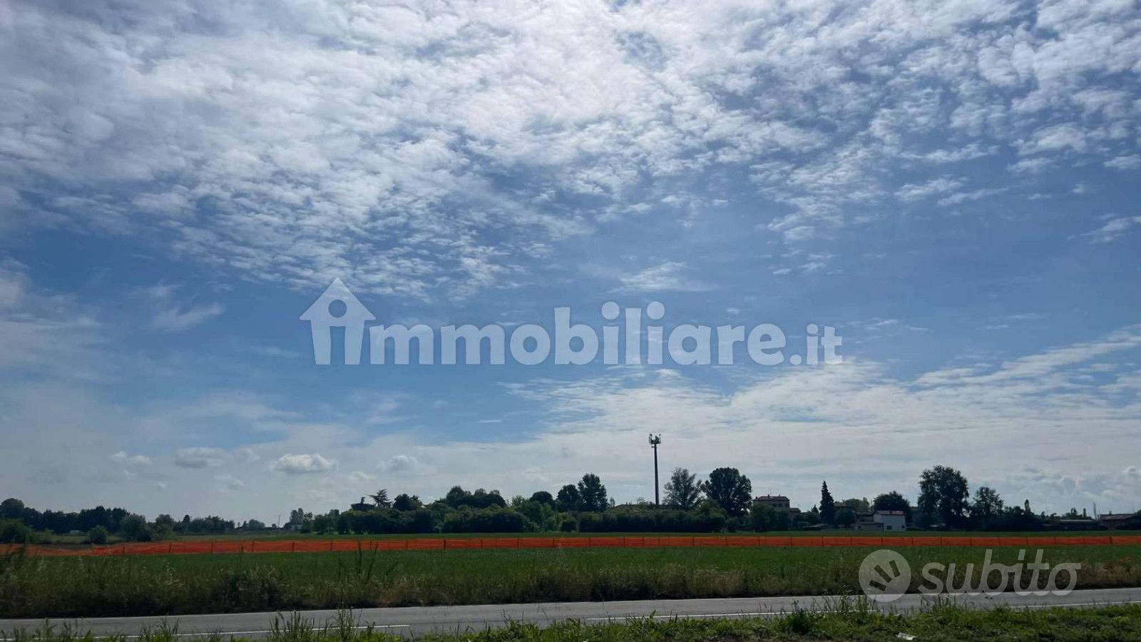 Reggio Emilia Prato fontana terreno agricolo - Altro