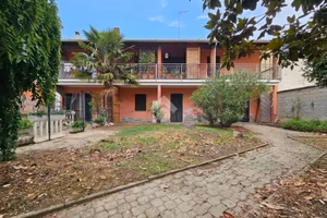 CASA SEMINDIPENDENTE A ALESSANDRIA