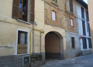 Immobile in asta di 89 m² con 1 locale a Limbiate