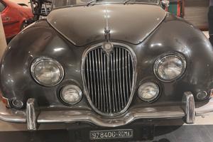 jaguar grigia 3008