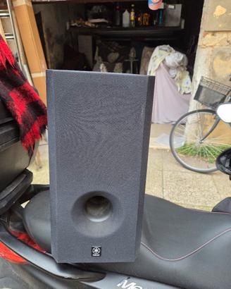 subwoofer yamaha swp201