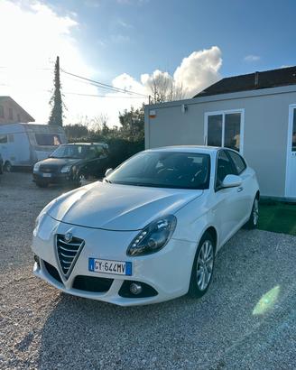 Alfa Romeo Giulietta 1.6 JTDm-2 105 CV Exclusive