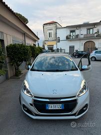 Peugeot 208 2015