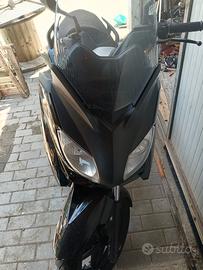 Yamaha X-Max 250 - 2011