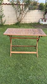 Tavolo da giardino in legno