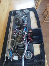 pannello per auto con amplificatore 