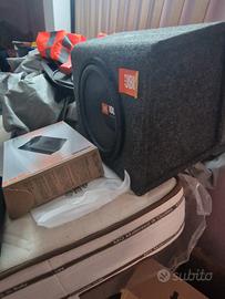 amplificatore 4canali jbl e subwooferjbl con cassa