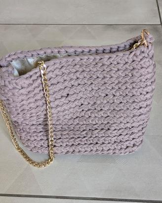 Borsetta da donna intrecciata a mano