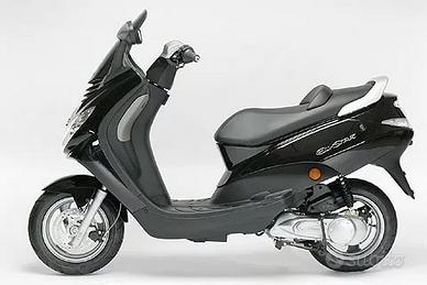 Scooter Elystar 150 Peugeot