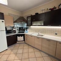 Cucina componibile ad angolo