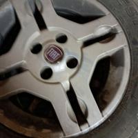 4 cerchi in lega fiat con pneumatici estivi