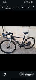 Bianchi impulso E-allroad