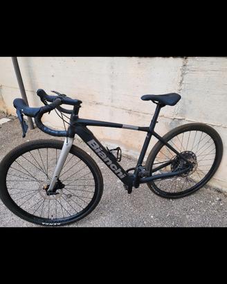 Bianchi impulso E-allroad