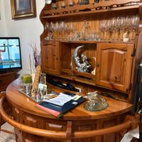 Mobile Bar in legno massello completo