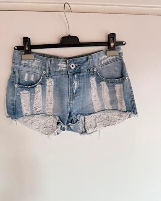 M pantaloncini, jeans hot pant con pizzo nuovi