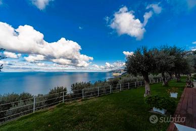 Capo D'Orlando prestigiosa villa con piscina