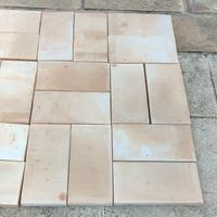 pavimento in cotto chiaro