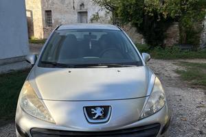 peugeot 1400 grigia gpl