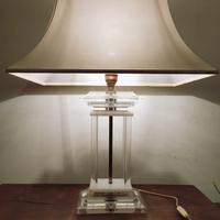 Lampada vintage in plexiglass