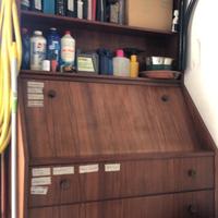 Scrivania piu scarpiera