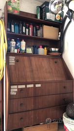 Scrivania piu scarpiera