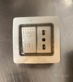 Interruttore + Presa di Corrente