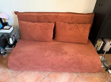 Divano letto in velluto arancione due posti