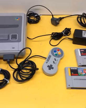Console Nintendo Super Nintendo, completa di 1 gam
