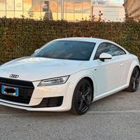 Audi TT  2.0 TFSI S Line