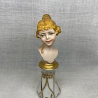 Statuetta Capodimonte Mezzobusto femminile