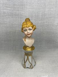 Statuetta Capodimonte Mezzobusto femminile