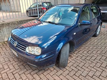 GOLF 4 1.6 BENZINA ANNO 2000