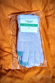 Accessori per smartphone e da viaggio nuovi di "La