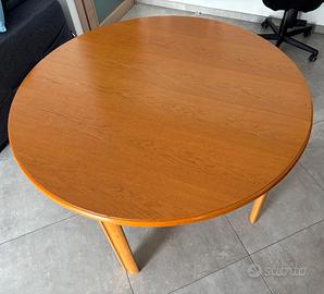 Tavolo rotondo in legno allungabile